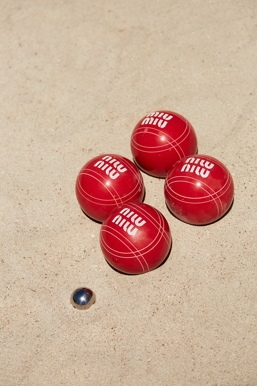 8_Miu-Miu-summer-Club